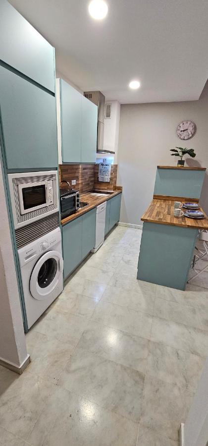 Apto Lux Sevilla Bagian luar foto