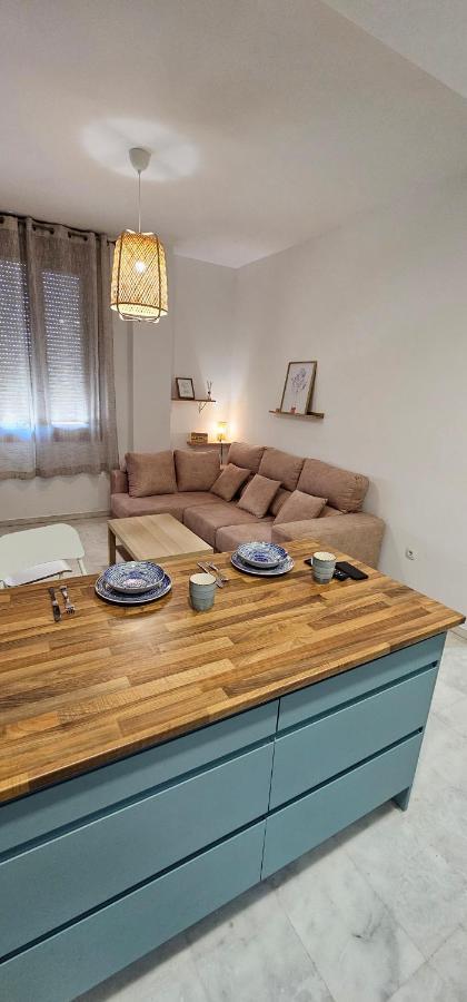 Apto Lux Sevilla Bagian luar foto
