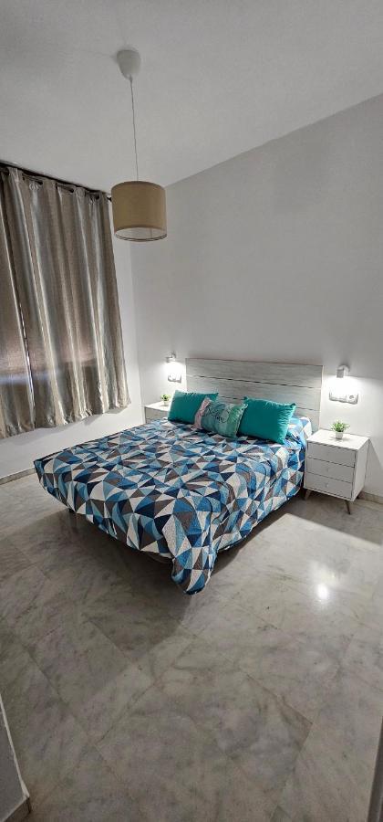 Apto Lux Sevilla Bagian luar foto
