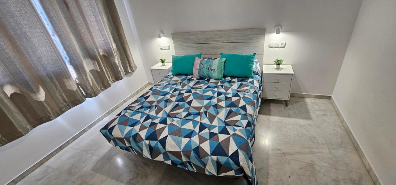 Apto Lux Sevilla Bagian luar foto