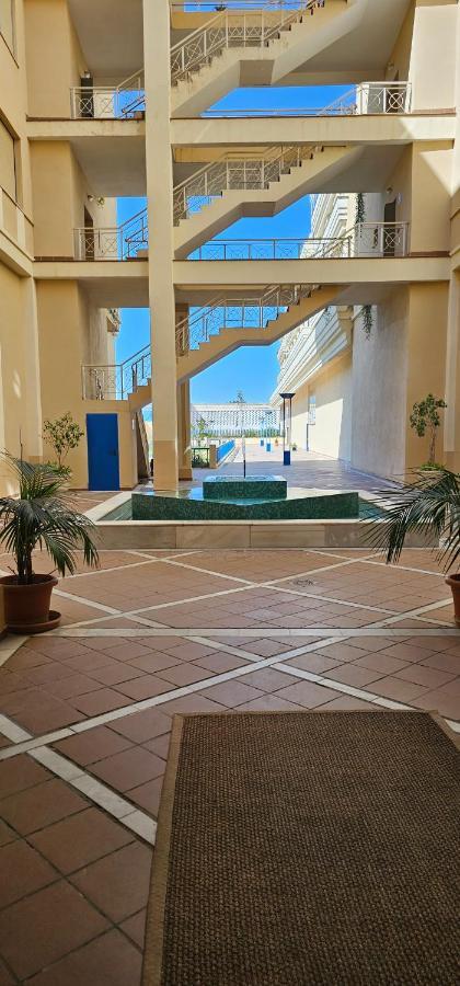 Apto Lux Sevilla Bagian luar foto